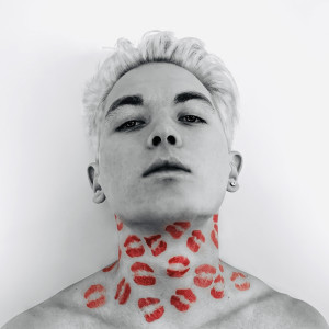 收聽Kyuno的Моя (Explicit)歌詞歌曲