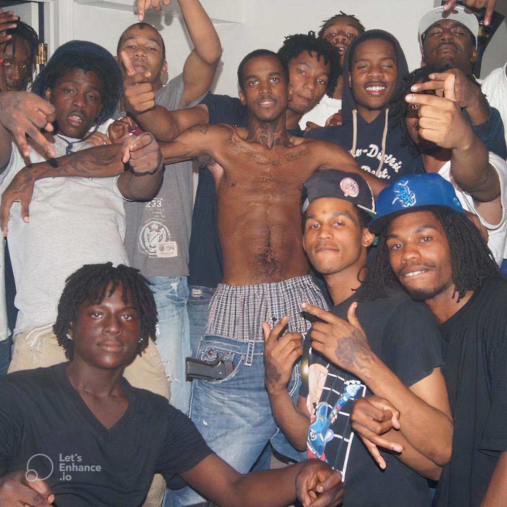 poster (feat. cometsfuneral, g3armatic, farrellb, mig, texako, soser, fendi, ayerp, averzsucks & che) (Explicit)