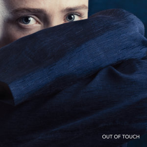 ดาวน์โหลดและฟังเพลง Out Of Touch พร้อมเนื้อเพลงจาก CUT_