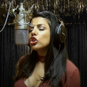 收聽Ken Tamplin Vocal Academy的Chandelier (feat. Sara Loera)歌詞歌曲