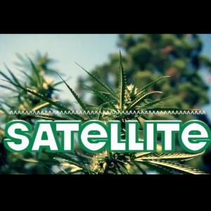 ดาวน์โหลดและฟังเพลง Satellite (Explicit) พร้อมเนื้อเพลงจาก Get Moneyyy