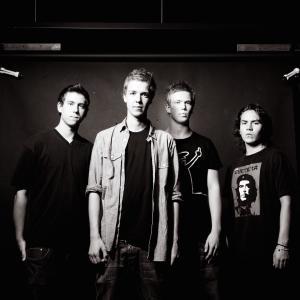 ดาวน์โหลดและฟังเพลง Conquistador พร้อมเนื้อเพลงจาก Wayra