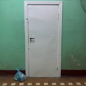 Listen to ХИККА ЛАЙФ (Explicit) song with lyrics from мц жесткое ограничение