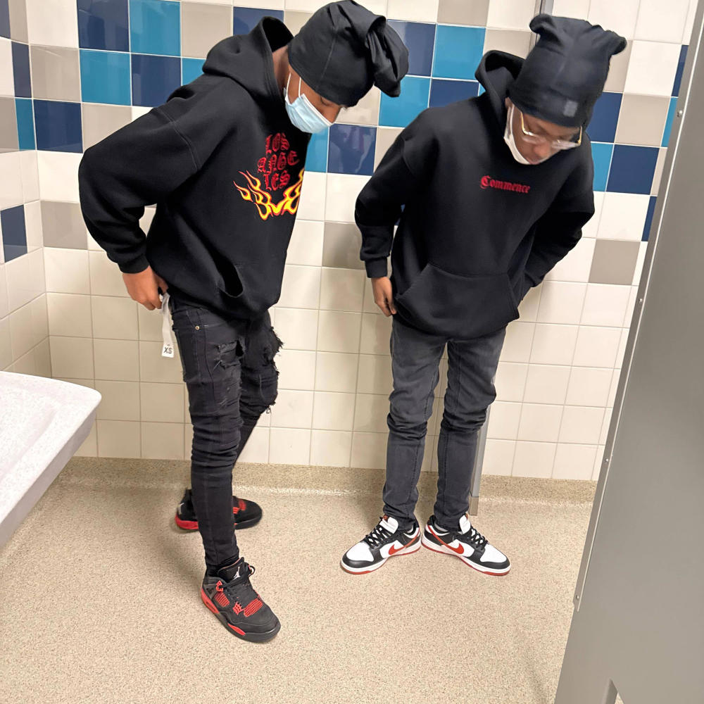 On Go (feat. m4draggin)
