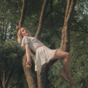 ดาวน์โหลดและฟังเพลง GOD? (feat. Muzzy Fossa) พร้อมเนื้อเพลงจาก Charity Cunningham