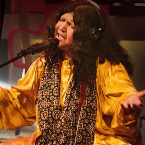ดาวน์โหลดและฟังเพลง Way Huma Watazen พร้อมเนื้อเพลงจาก Abida Parveen