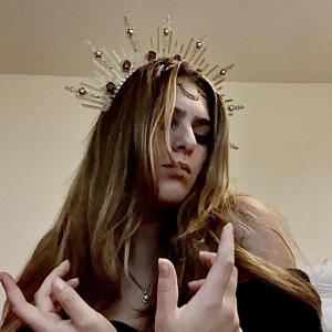 ดาวน์โหลดและฟังเพลง Broken heart พร้อมเนื้อเพลงจาก Verena