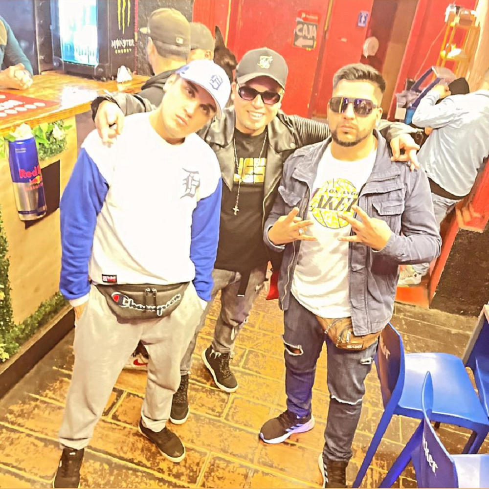 TENGO ALGO MEJOR PARA TI (feat. TORNAH & ONE MOMES MCD)