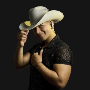 Album Sigo Firme from David Figueroa