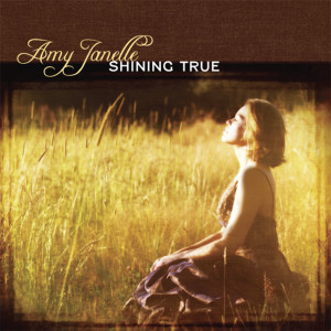 ดาวน์โหลดและฟังเพลง Live Your Dream พร้อมเนื้อเพลงจาก Amy Janelle