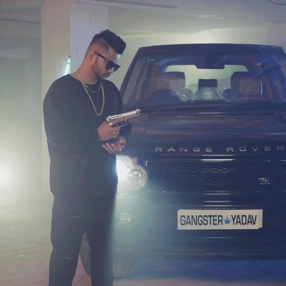 Super Bihari (feat. Micky)