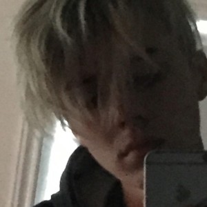 收聽Ouse的Idk It's 5 Am歌詞歌曲