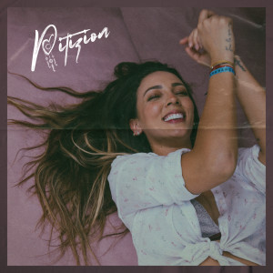 ดาวน์โหลดและฟังเพลง No Pasa Nada (Acoustic) พร้อมเนื้อเพลงจาก Pitizion