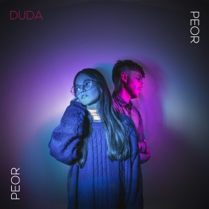 ดาวน์โหลดและฟังเพลง Duda พร้อมเนื้อเพลงจาก Peor Peor