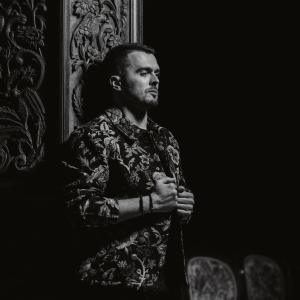 ดาวน์โหลดและฟังเพลง Po i bjen era retë e zeza (Cinematic Version) พร้อมเนื้อเพลงจาก Korab Shaqiri