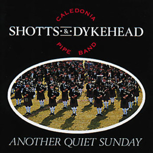 Dengarkan The Barmaid / The Swallow Tail Coat / The Wise Maiden / The Bagad Reel lagu dari Shotts & Dykehead Caledonia Pipe Band dengan lirik