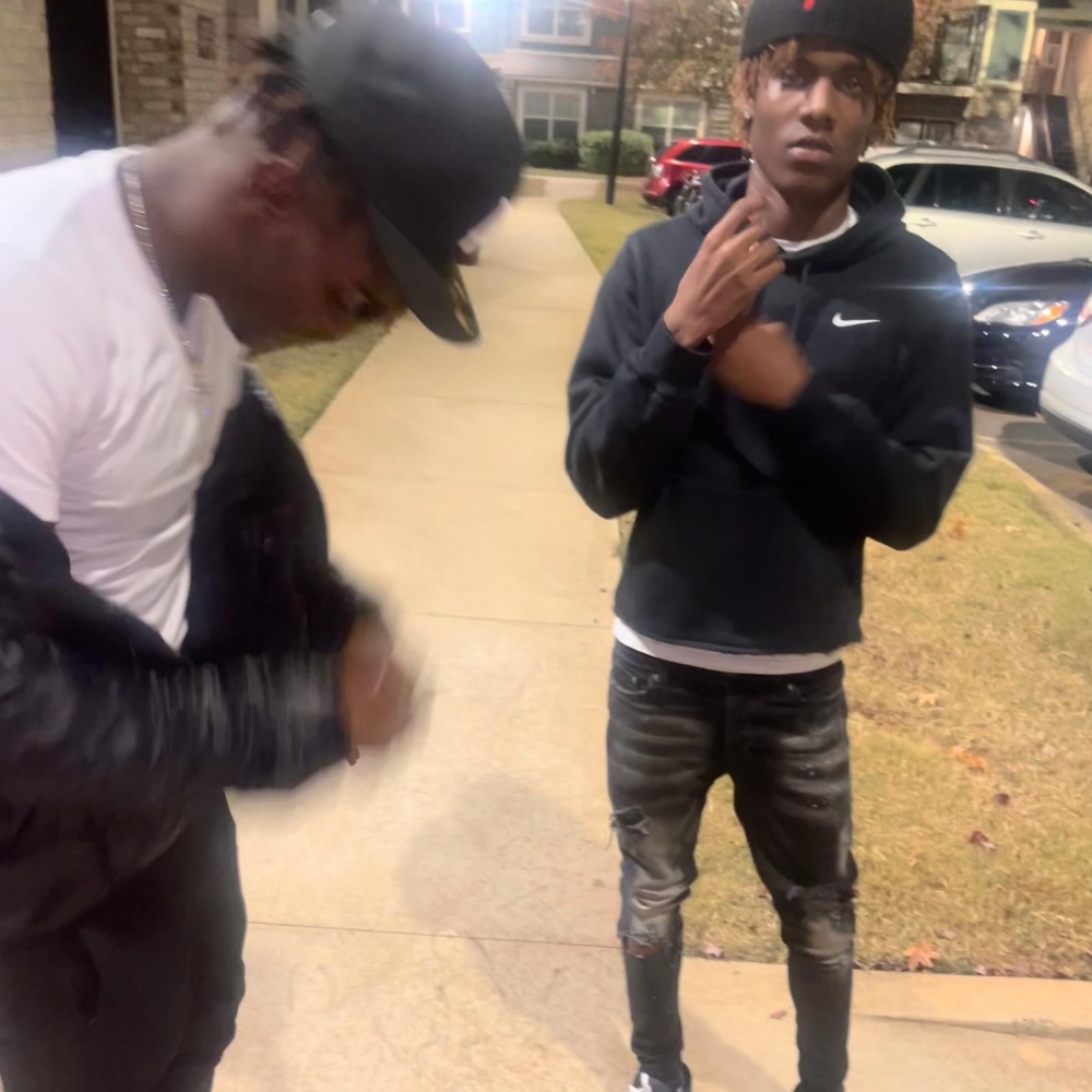 Gucci Slides 2.0 (feat. Luh KnotBoy) (Explicit)