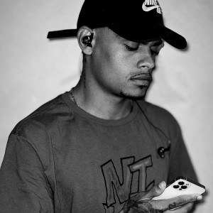 收聽DJ WC DO CPX的QUEBRA A QUARENTENA PRA NÓS DOIS SE VER BROTA EM VILA VELHA (Explicit)歌詞歌曲