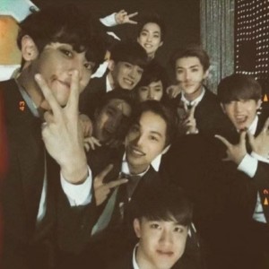 Listen to 梦回暮夜 (Walk On Memories) (cover: EXO) (完整版) song with lyrics from Yumo