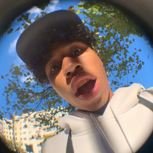 收聽Midgvrd的NO PISES MI ALMOHADA歌詞歌曲