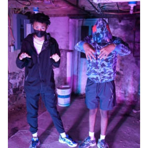 LilCurry的專輯LRG TALK (feat. LILVVS30ST) [Explicit]