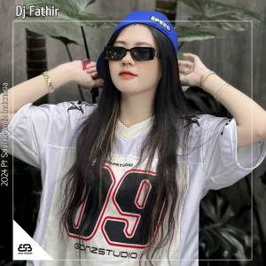Dj Fathir的專輯DJ PATAH TUMBUAH HILANG BAGANTI BREAKBEAT