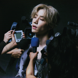 Mark Tuan的專輯hold still