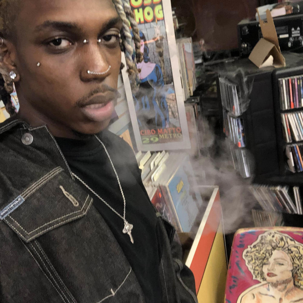 FASHION HABITS (Explicit)