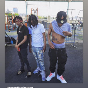 default playlist img