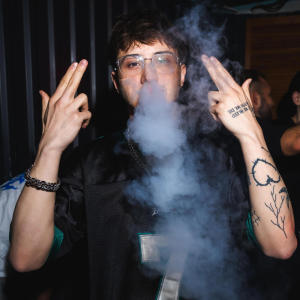 default playlist img