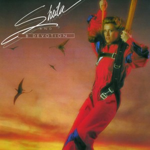 ดาวน์โหลดและฟังเพลง King of the World พร้อมเนื้อเพลงจาก Sheila
