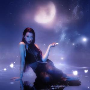 อัลบัม Moonstoned ศิลปิน HANA