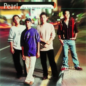 收聽Pearl的Tirai Malam歌詞歌曲