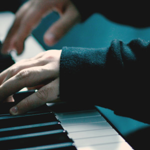 ดาวน์โหลดและฟังเพลง Feel My Pain (其他) พร้อมเนื้อเพลงจาก Jurrivh