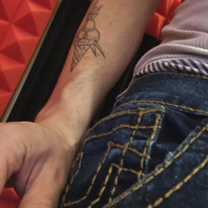 default playlist img