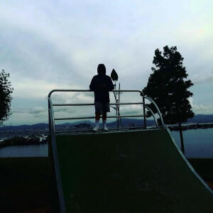 default playlist img