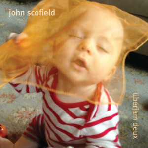 ดาวน์โหลดและฟังเพลง Camelus พร้อมเนื้อเพลงจาก John Scofield