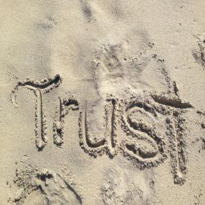 收聽gbeats的Trust Me歌詞歌曲