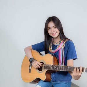 ดาวน์โหลดและฟังเพลง ผู้สาวบึงกาฬ พร้อมเนื้อเพลงจาก อาม ชุติมา