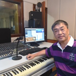 Listen to 珍珠之歌伴奏 (伴奏) song with lyrics from 曾建彪