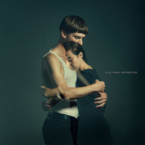 ดาวน์โหลดและฟังเพลง In Two พร้อมเนื้อเพลงจาก Blue Hawaii