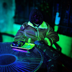 Listen to Cauchemars (Explicit) song with lyrics from Dantes