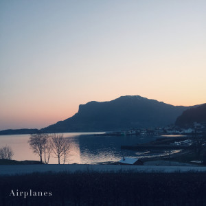 收聽Stay Young的Airplanes歌詞歌曲