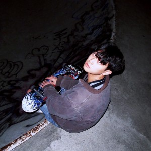 Listen to HELL LIFE(Feat. Chillin Homie) song with lyrics from Dive (다이브)