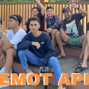 Album EMOT API oleh Arq Kribs