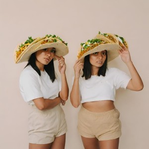 收聽Thousand Times的Taco Tuesday歌詞歌曲