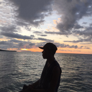 ดาวน์โหลดและฟังเพลง KO JAHAT พร้อมเนื้อเพลงจาก Bee