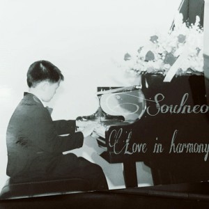 Soulneo的專輯LOVE IN HARMONY