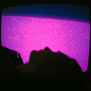 Dengarkan lagu Thirsty nyanyian RONIA dengan lirik