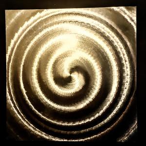 收聽D-brain的Laminar Bass歌詞歌曲